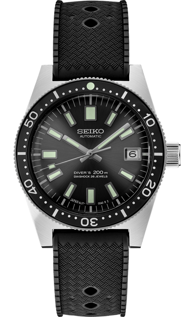 Seiko automatic divers watch, stainless steel case, luminous markers, water-resistant to 200 meters.