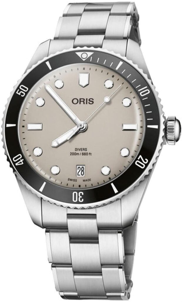 Stylish Oris diving watch with stainless steel bracelet, beige dial, and 200m water resistance.