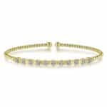 Elegant gold bracelet with sparkling diamonds, perfect for any occasion or jewelry collection.