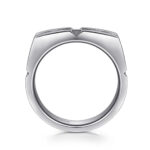 Modern geometric ring with polished finish, ideal for stylish, contemporary jewelry lovers.
