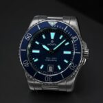 Monta OceanKing diving watch features a sleek design, robust stainless steel, and deep blue dial.