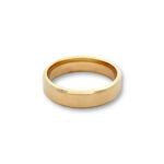 Minimalist gold ring with smooth finish, perfect for weddings or everyday elegance.