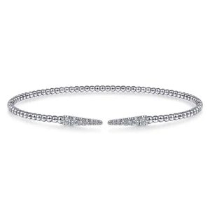 Elegant silver beaded bracelet with sparkling gemstone accents, perfect for any occasion.