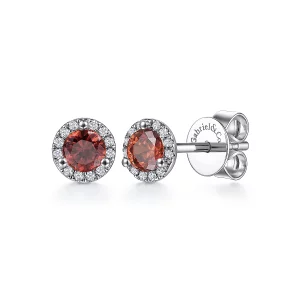 14K-White-Gold-Halo-Garnet-and-Diamond-Stud-Earring_EG12372W45GN-1