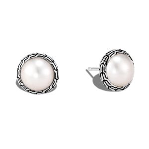 Elegant pearl earrings in silver, featuring intricate designs for a modern and versatile look.