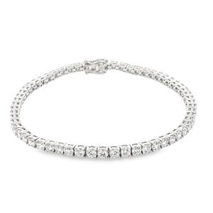 Elegant gemstone bracelet with polished links, perfect for any occasion.