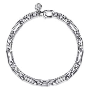 Stylish silver chain bracelet with modern industrial design, perfect for versatile fashion.