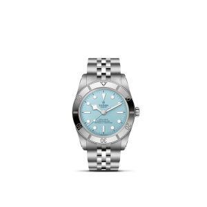 Stylish ice blue dive watch with stainless steel case and luminous features for underwater adventures.