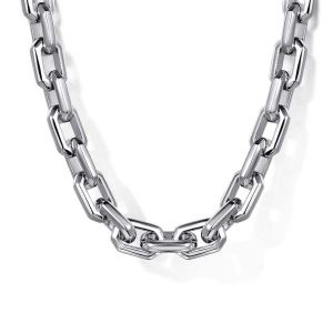 Modern silver chain necklace with elegant rectangular links, perfect for any occasion.