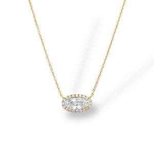 Elegant gold necklace with a diamond pendant, perfect for gifting on special occasions.