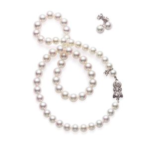 18kt White Gold 18" Strand and Stud Earring Box Set