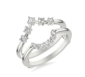 Elegant intertwined silver rings with diamonds, symbolizing love and unity for couples.