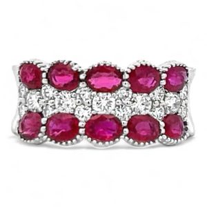 Stunning ruby and diamond ring in elegant design, perfect for special occasions and everyday wear.