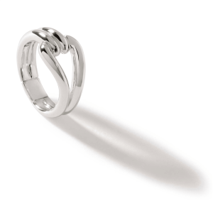 Elegant silver ring with intertwined design, perfect for everyday wear and special occasions.